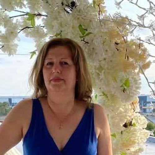 Dimitra Siapaka, Ansprechpartnerin bei Putzelfen Gebäudereinigung